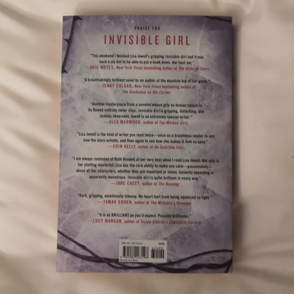 Invisible girl, by Lisa Jewel - Picture 2 of 3